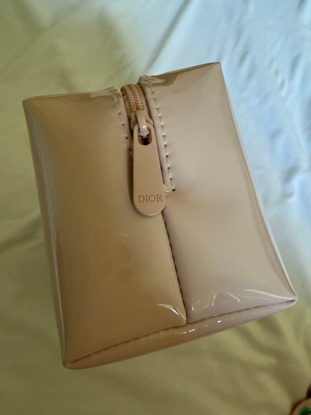 Dior Pink Cosmetic Pouch - Picture 3 of 4